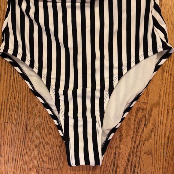 Tabitha Brown for Target Striped/Dot Print Tie-Front One Piece Swimsuit Sz Large - Picture 5 of 6